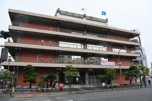 枚方市役所=2021年、大阪府枚方市
